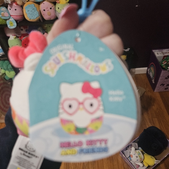 NWT Hello Kitty Summer Tie-Dye Plush 3.5" Sanrio Keychain Squishmallow Clip - Picture 2 of 4